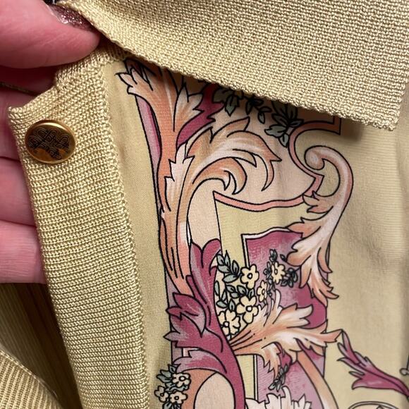 Via Moda Silk Sweater Large Floral Chartreuse Green Yellow - Picture 3 of 6